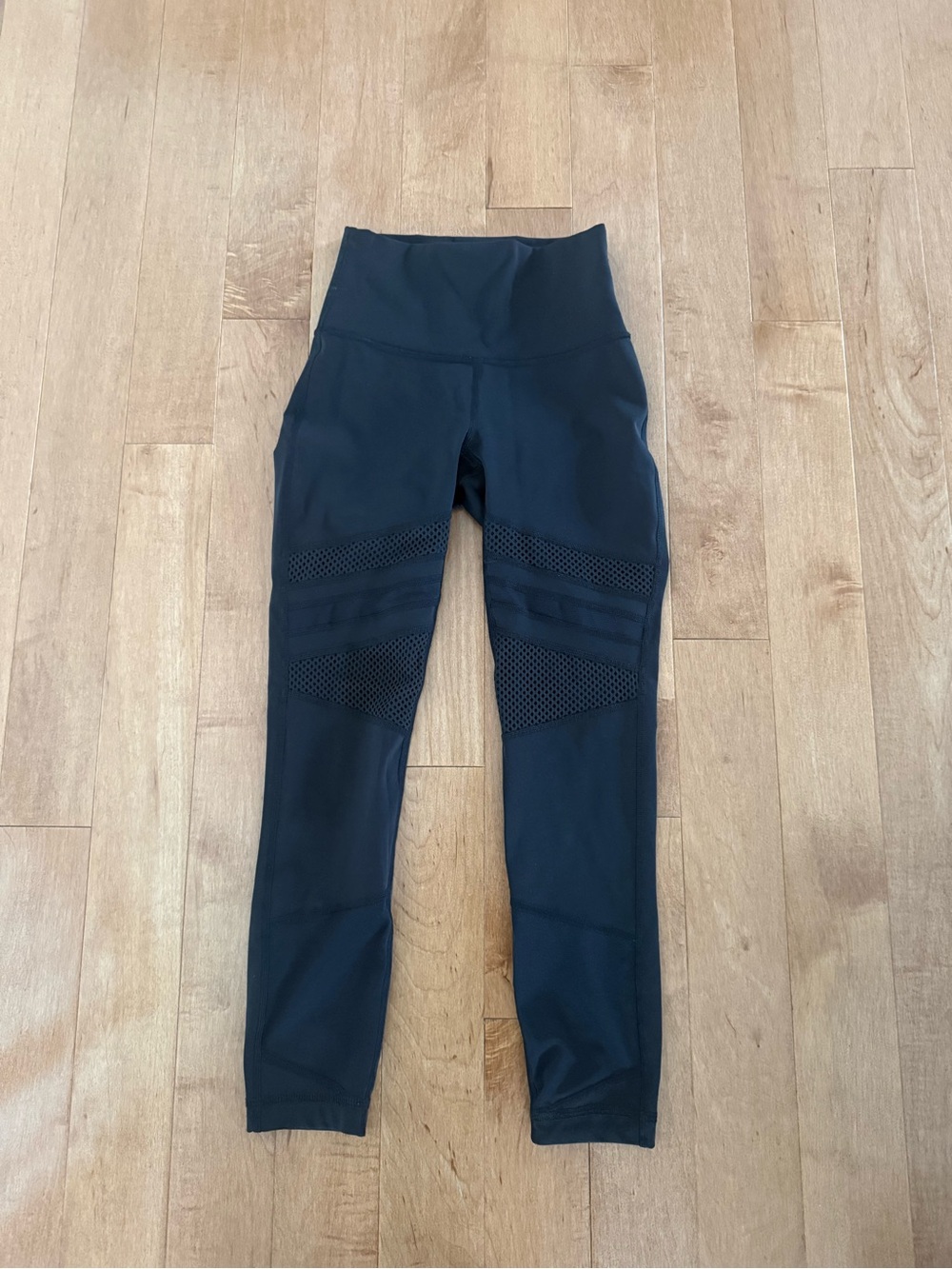 Black' High-Waist Athletic Leggings